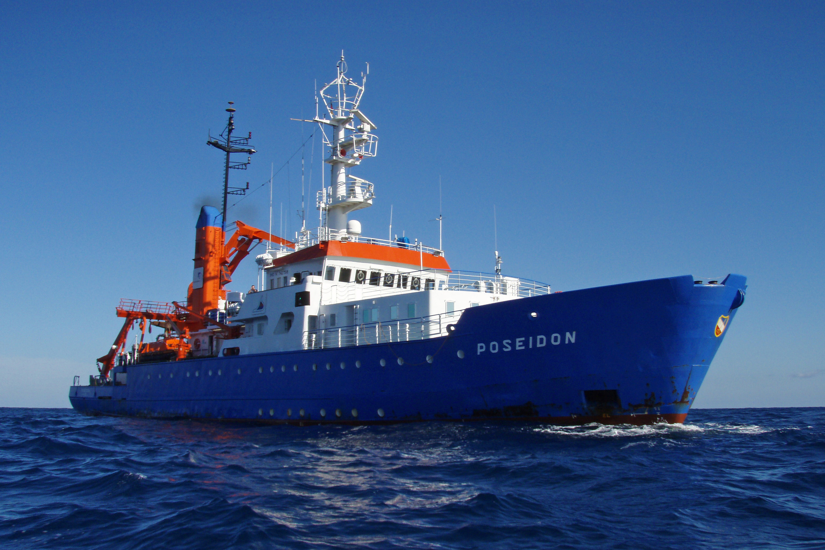Посейдон судно. Исследовательское судно «FS Poseidon». Фрио Посейдон судно. Судно Poseidon 2005. Географическое судно.